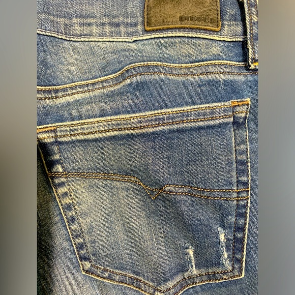 Diesel Denim - Diesel Brand Grupee Jeans. Super slim skinny, low waist stretch. Women’s 29W 32L